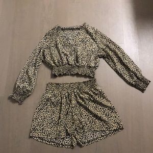 NWOT Two Piece Smock Set